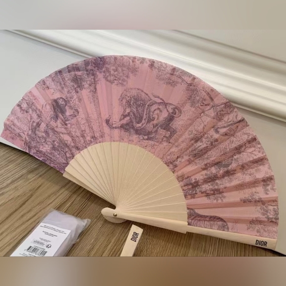 Dior Accessories - 💕🎉💕HOST PICK💕🎉💕Christian Dior DIORIVIERA Pink Novelty Folding Fan